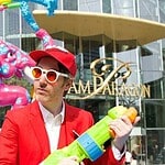 Siam Paragon and renowned pop artist Philip Colbert appreciate fun Thai Fresh three hundred and sixty five days with brilliant ‘Songkran Lobster Wonderland’, Enterprise News