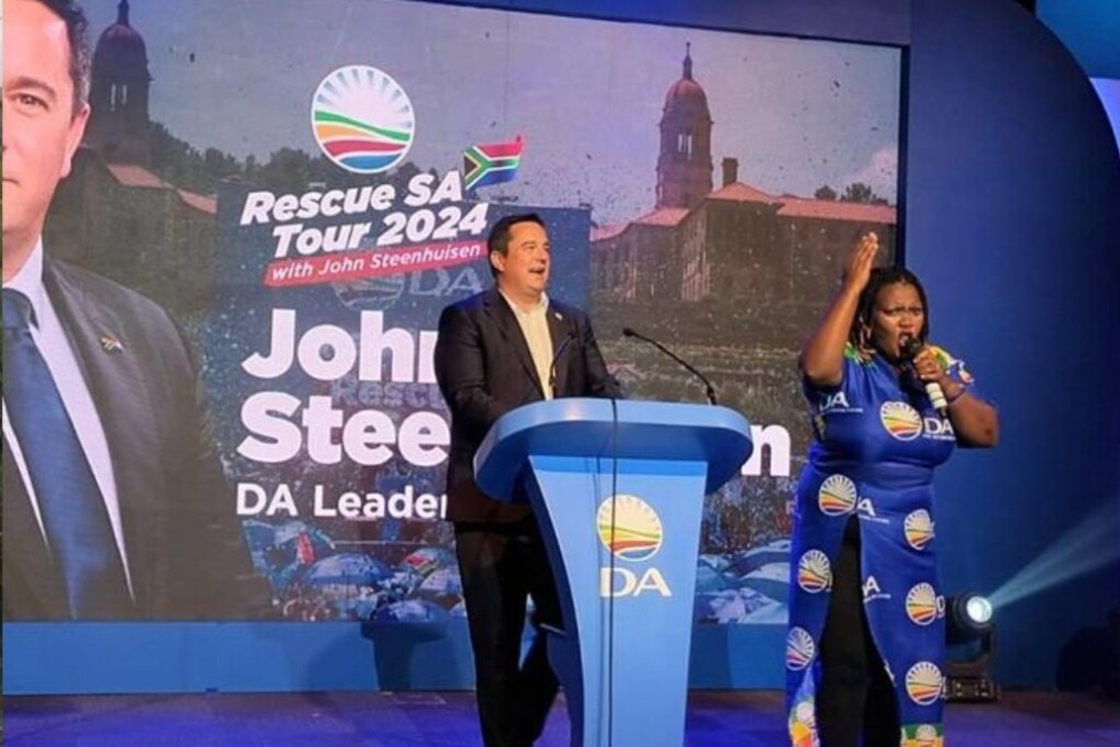 News24 | ‘It modified into as soon as supposed to be miserable’: DA leader Steenhuisen defends controversial flag advert