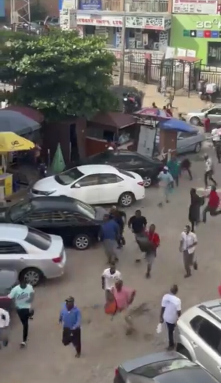 BREAKING: Chaos as militia invades Banex Plaza after assault on troopers [VIDEO]
