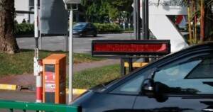 Global tech outage: Some in Singapore stuck at carparks, others get logged out of computer systems, Singapore News