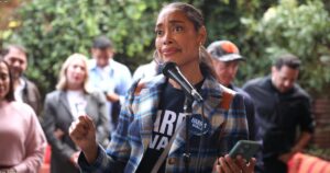Harris Is Bringing Blue-State Politics to Campaign Trail