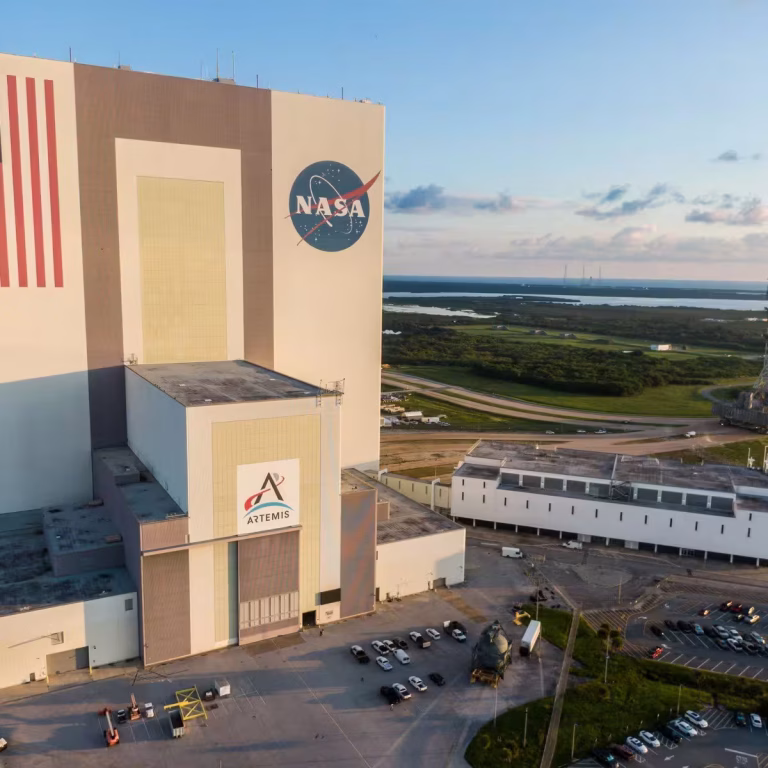Ground systems could delay Artemis 2 launch