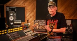 Stephen King Retells HANSEL AND GRETEL