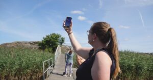 Here, art hides at the Archipelago party in Karlskrona – only visible in the mobile