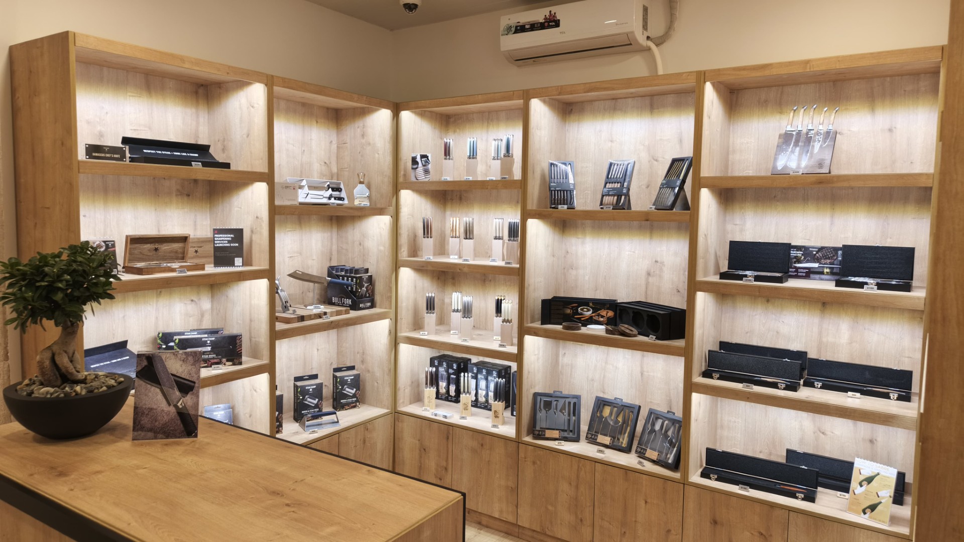 The latest trends in kitchen knives with Arthur Dekermendjian, owner and founder of Garasuki