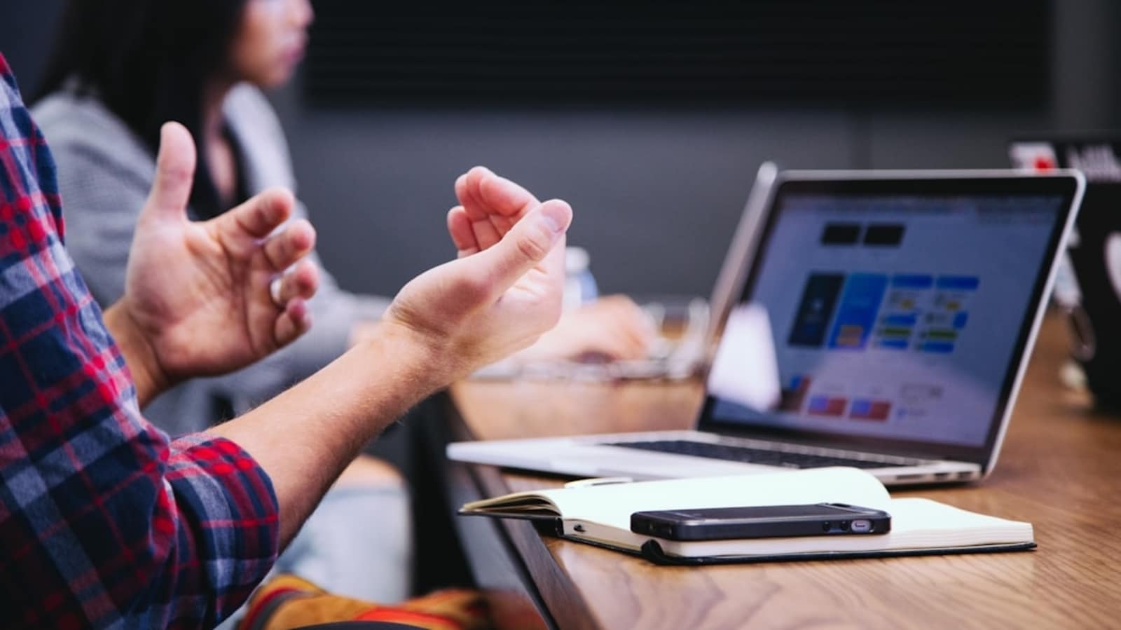 Doctor warns ‘sitting for too long can increase risk of venous stasis’; shares 6 daily habits harming your heart health