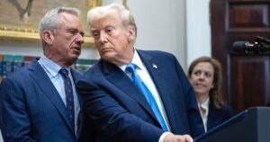 Trump and Kennedy claim it’s unsafe to give young children Tylenol. What does the science say?