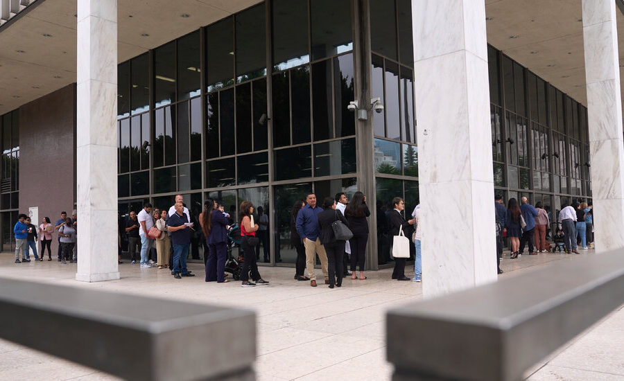 Trump Administration Revives Restrictions on Green Cards for Immigrants Using Public Assistance