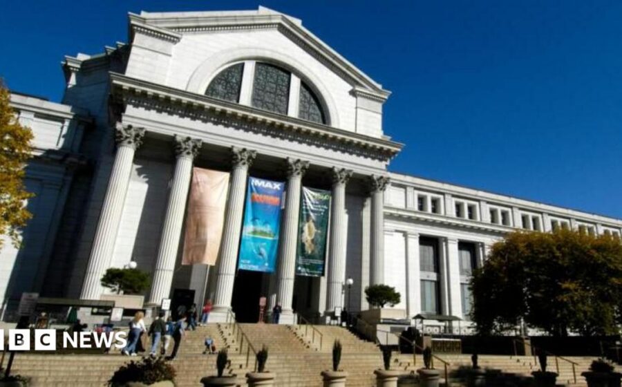 Trump orders Smithsonian to post warnings about 'inaccurate' US history
