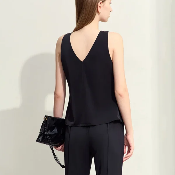 Amii Minimalism 2024 Women Tanks Camis Summer New Commuter V Neck Draw Pleated Strap Slim Slit.jpg