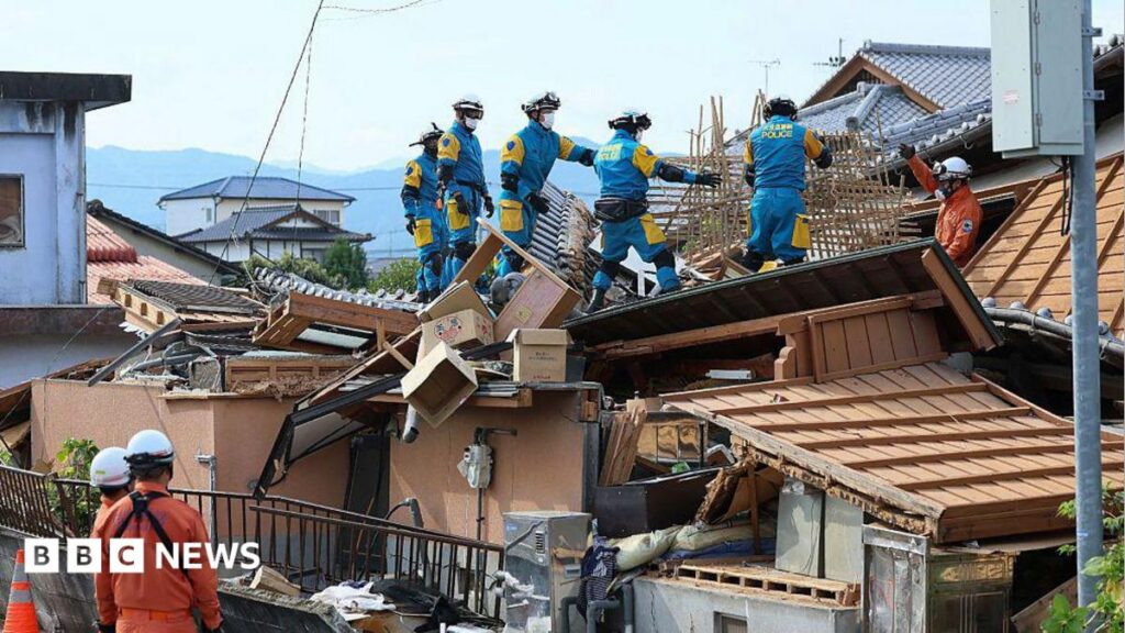 Aftermath of Japan’s Kumamoto Earthquake: Rising Death Toll and Challenges Amid Sweltering Heat
