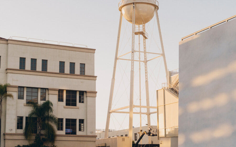 David Ellison Considers Hollywood Exit Amid Legal Pressure on Warner Bros. Deal