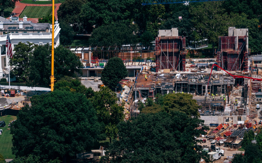 Federal Appeals Court Upholds Block on Trump Ballroom Construction, Paving Way for Supreme Court Review