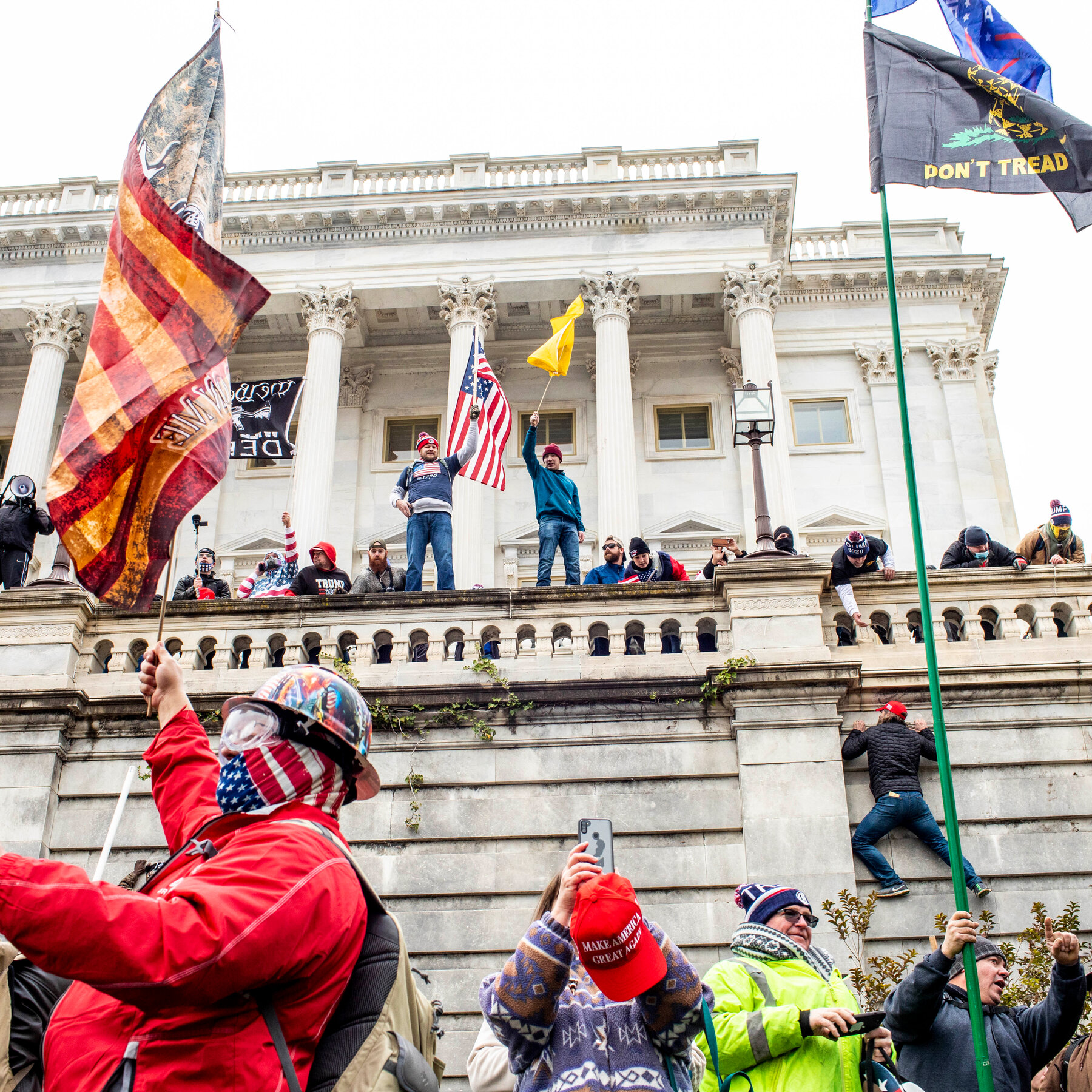 Judge Expresses Regret as Jan. 6 Charges Against Oath Keepers Are Dismissed