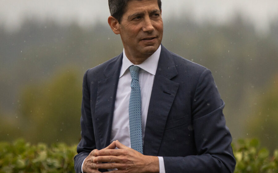 Kevin Warsh's Dilemma: Navigating Inflation and Interest Rates Amid Political Pressure