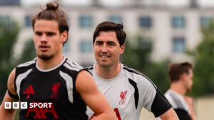 Intensity, smiles & Lewandowski – inside Liverpool training under Iraola