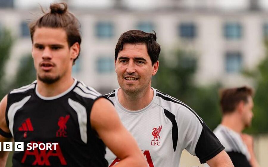 Intensity, smiles & Lewandowski - inside Liverpool training under Iraola